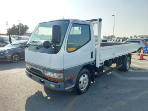 1997 MITSUBISHI CANTER SUV 4.5 2WD MT White
