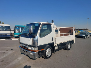 1998 MITSUBISHI CANTER SUV 4.5 2WD MT White
