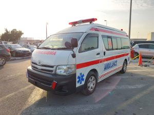 2013 TOYOTA HIACE AMBULANCE VAN 3.0 2WD AT White