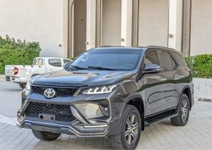2019 TOYOTA FORTUNER SUV 4.0 2WD AT Black