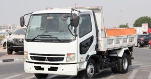 2006 MITSUBISHI FIGHTER TRUCK 4.9 2WD MT White