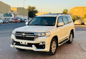 2018 TOYOTA LAND CRUISER SUV 4.5 4WD AT White