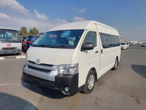2019 TOYOTA HIACE COMMUTER VAN 3.0 2WD AT White