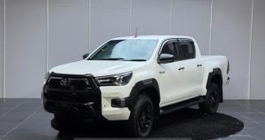 2020 TOYOTA HILUX SR5 PICK UP 2.8 4WD AT White