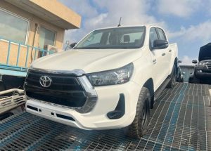2019 TOYOTA HILUX TRUCK 2.8 2WD AT White