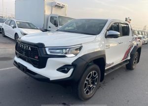 2022 TOYOTA HILUX PICK UP 2.8 4WD AT White