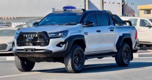 2021 TOYOTA HILUX DOUBLE CAB 2.8 4WD AT Silver