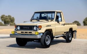 1992 TOYOTA LAND CRUISER SUV 4.5 4WD MT Beige