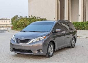2017 TOYOTA SIENNA MINI VAN 3.5 4WD AT Grey