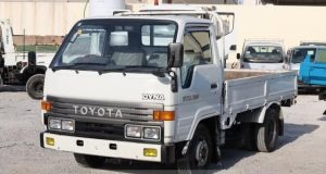 1993 TOYOTA DYNA TRUCK 3.7 2WD MT White