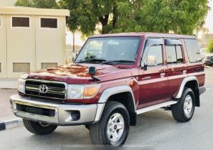 2015 TOYOTA LAND CRUISER SUV 4.0 4WD MT Maroon