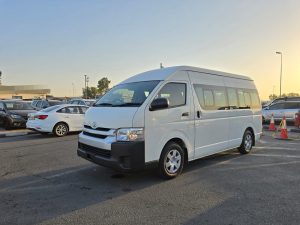 2018 TOYOTA HIACE VAN 3.0 2WD AT White