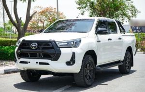 2020 TOYOTA HILUX PICK UP 2.8 4WD AT White