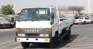 1993 TOYOTA DYNA TRUCK 3.7 2WD MT White