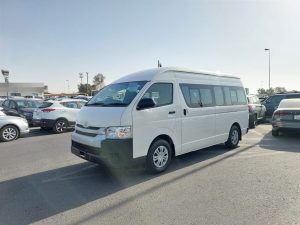 2014 TOYOTA HIACE COMMUTER VAN 3.0 2WD AT White