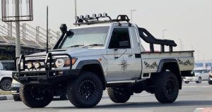 2016 TOYOTA LAND CRUISER PICK UP 4.5 4WD MT Silver