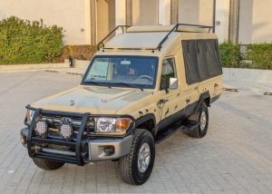 2020 TOYOTA LAND CRUISER SUV 4.0 4WD MT Beige