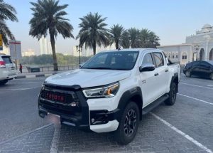2018 TOYOTA HILUX PICK UP 2.8 4WD AT White