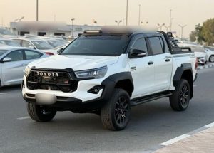 2024 TOYOTA HILUX PICK UP 2.8 4WD AT White