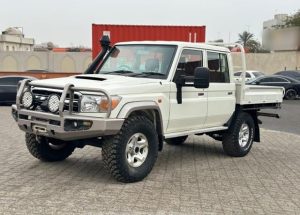 2014 TOYOTA LAND CRUISER PICK UP 4.4 2WD MT White
