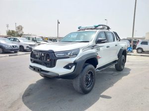 2018 TOYOTA HILUX PICK UP 2.8 4WD AT White