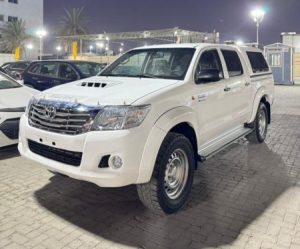 2015 TOYOTA HILUX PICK UP 3.0 4WD AT White