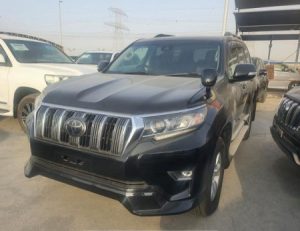 2017 TOYOTA LAND CRUISER PRADO PICK UP 2.8 4WD AT Black