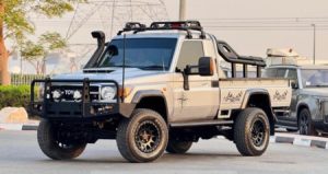 2017 TOYOTA LAND CRUISER PICK UP 4.5 4WD MT Silver