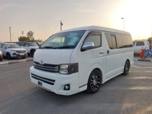 2004 TOYOTA HIACE VAN 2.7 2WD AT White