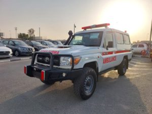 2017 TOYOTA LAND CRUISER SUV 4.5 4WD MT White