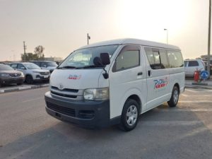 2009 TOYOTA HIACE COMMUTER VAN 2.7 2WD AT White