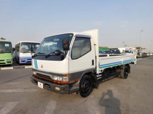 1995 MITSUBISHI CANTER TRUCK 4.6 4WD MT White