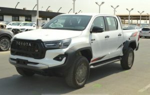 2025 TOYOTA HILUX PICK UP 4.0 4WD AT White
