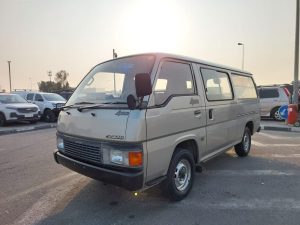 1994 NISSAN CARVAN MINI VAN 2.7 2WD MT Silver