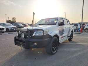 2015 TOYOTA HILUX PICK UP 3.0 4WD AT White