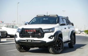 2018 TOYOTA HILUX PICK UP 2.8 4WD AT White