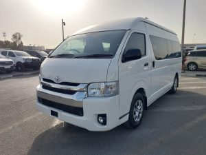 2017 TOYOTA HIACE COMMUTER 2.7 2WD AT White