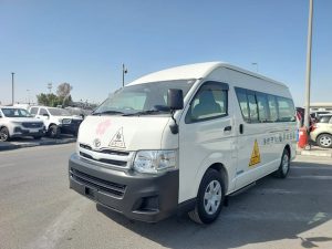 2013 TOYOTA HIACE COMMUTER 2.7 2WD AT White