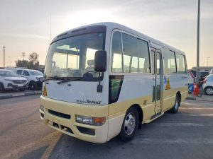 2003 ISUZU JOURNEY VAN 4.2 2WD MT White