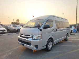 2015 TOYOTA HIACE COMMUTER 3.0 2WD AT Silver