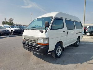 2002 TOYOTA HIACE COMMUTER 2.0 2WD MT White