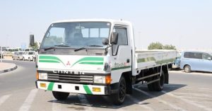 1986 MITSUBISHI CANTER TRUCK 3.6 4WD MT White