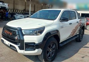 2023 TOYOTA HILUX PICK UP 2.8 4WD AT White