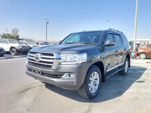2018 TOYOTA LAND CRUISER SAHARA SUV 4.5 4WD AT Gray