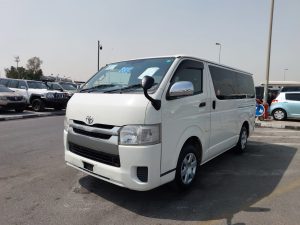 2010 TOYOTA HIACE VAN 2.0 2WD AT White
