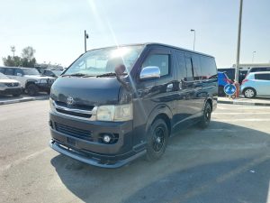 2005 TOYOTA HIACE VAN 2.0 2WD AT Black