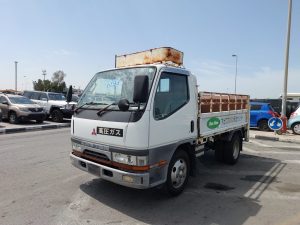 1997 MITSUBISHI CANTER TRUCK 4.6 2WD MT White