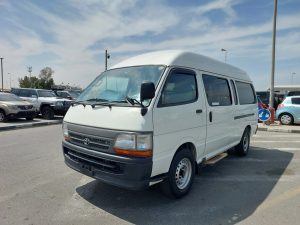 2003 TOYOTA HIACE VAN 2.4 2WD AT White