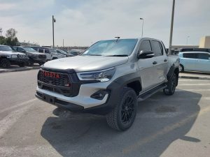 2019 TOYOTA HILUX PICK UP 2.8 4WD AT Gray