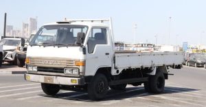 1988 TOYOTA DYNA TRUCK 3.7 2WD MT White